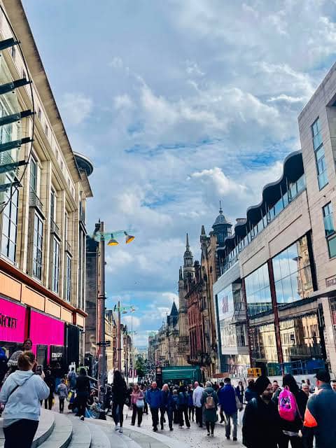 Retail and shopping environment